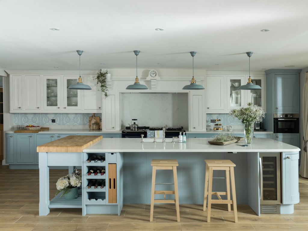 Helmsley in French Grey & Chalk White - Laura Ashley Kitchens